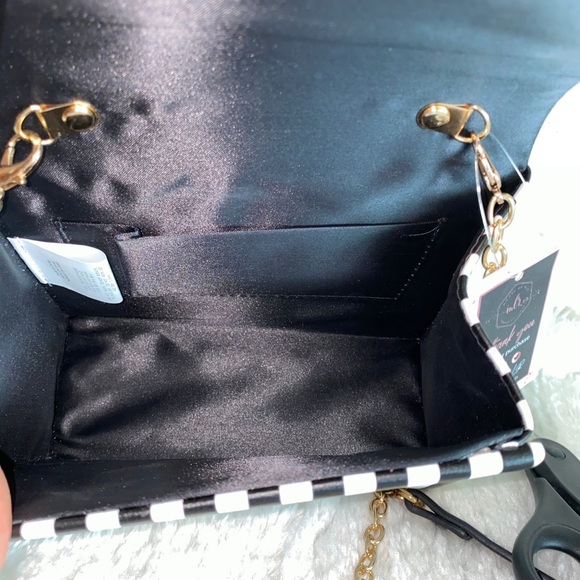 Sold out! - Picture 5 of 6